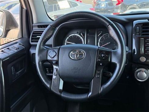 Used 2024 Toyota 4Runner TRD Off-Road Premium image 12