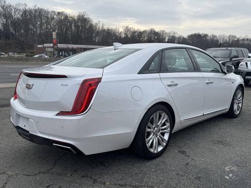 Used 2018 Cadillac XTS Luxury image 4
