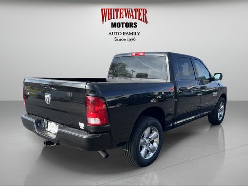 Used 2017 RAM 1500 Express AWD/4WD image 5