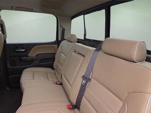 Used 2019 GMC Sierra 2500 Denali w/ Duramax Plus Package AWD/4WD image 10