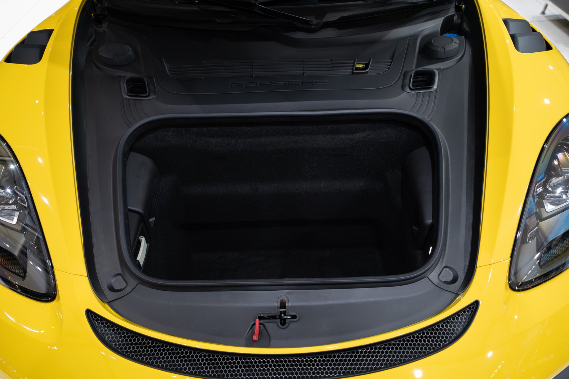 Used 2024 Porsche 718 Cayman GT4 RS RWD image 47