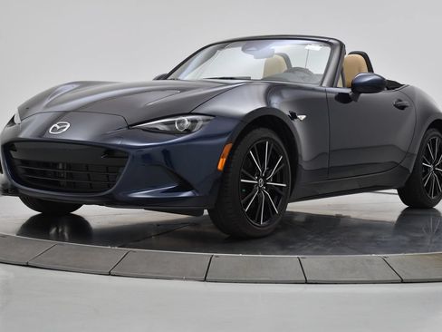 Certified 2025 MAZDA MX-5 Miata Grand Touring RWD image 14