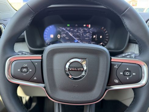 New 2026 Volvo XC40 B5 Plus w/ Climate Package image 31