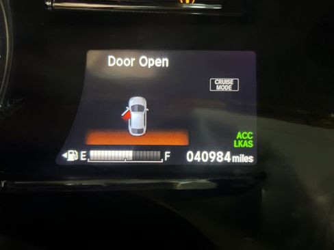 Used 2022 Honda HR-V EX image 2