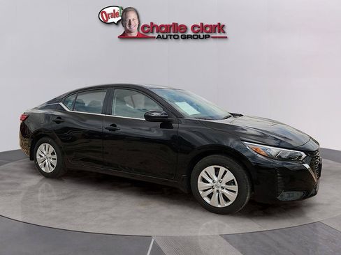 Used 2025 Nissan Sentra S FWD image 6