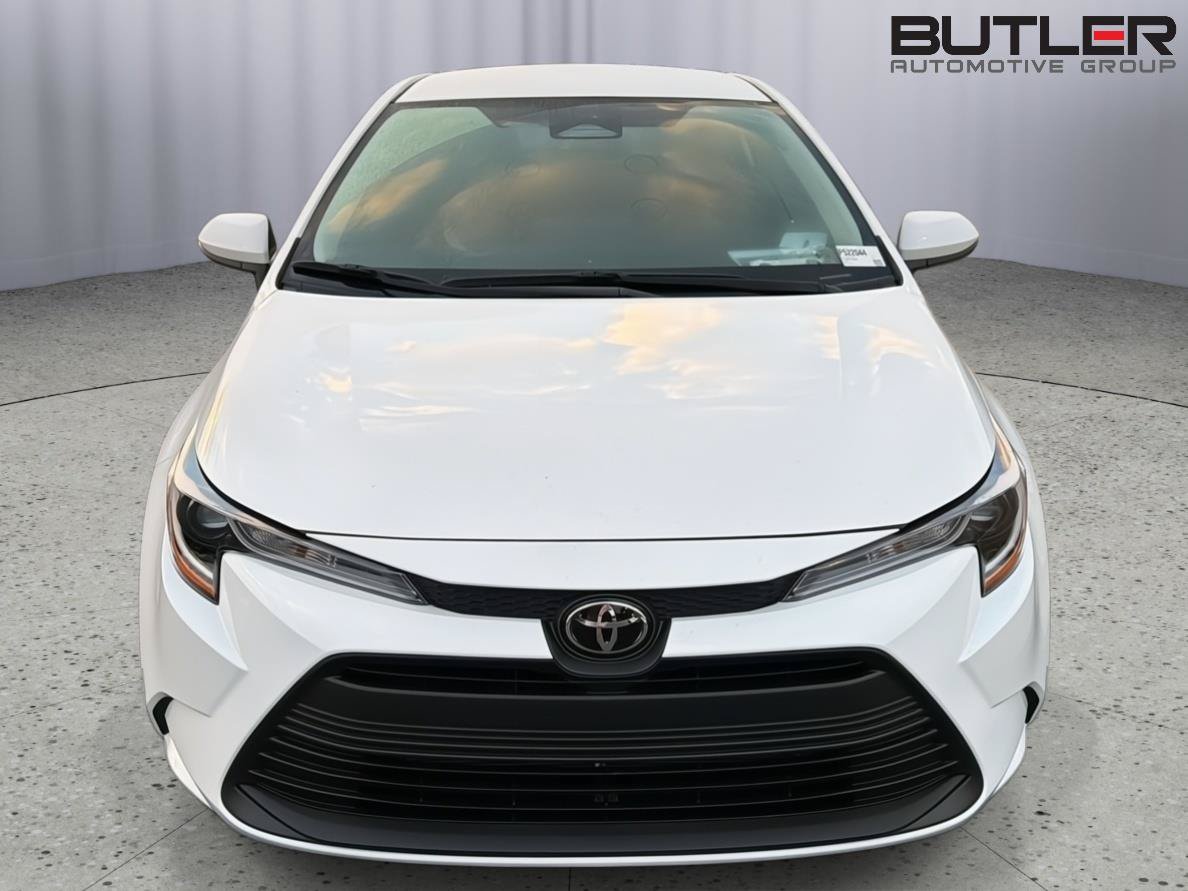 New 2027 Toyota Corolla LE FWD image 9