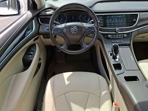 Used 2017 Buick LaCrosse Premium image 11