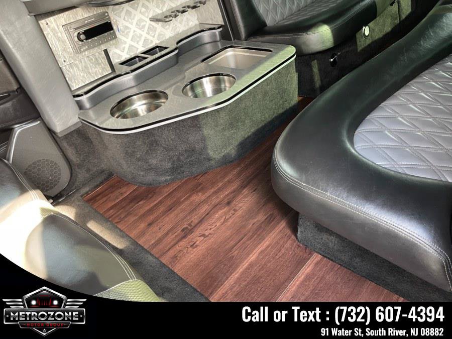 Used 2016 Cadillac Escalade 2WD image 21