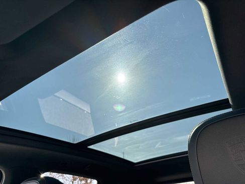 Used 2025 Porsche Cayenne image 17