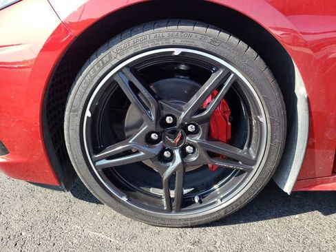 Used 2021 Chevrolet Corvette Stingray Preferred Cpe w/ Body-Color Dual Roof Package image 27