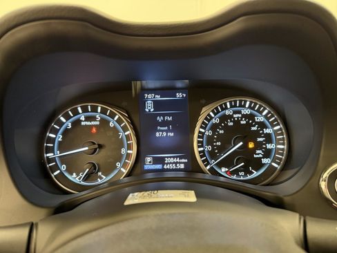 Used 2022 INFINITI Q60 3.0t Luxe w/ Essential Package image 16