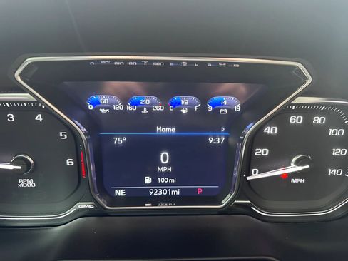 Used 2021 GMC Yukon SLT w/ SLT Premium Package RWD image 20
