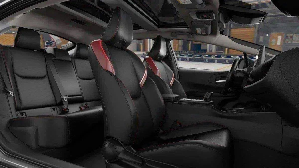New 2027 Toyota Prius Plug-In Hybrid FWD image 86