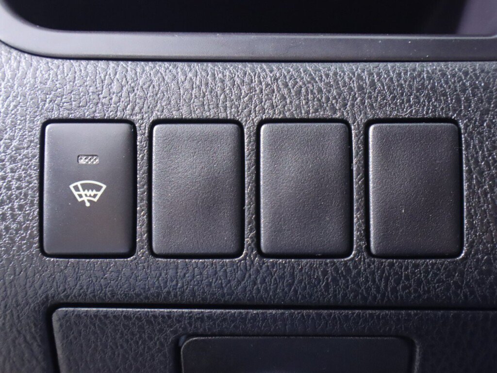 Used 2016 Toyota Highlander LE FWD image 10