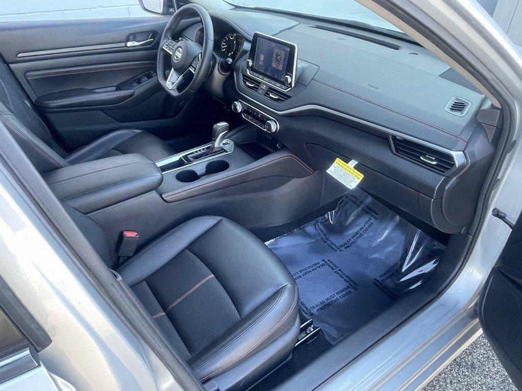 Used 2019 Nissan Altima 2.5 SR w/ SR Premium Package FWD image 17