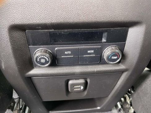 Certified 2021 Chevrolet Traverse LT image 15