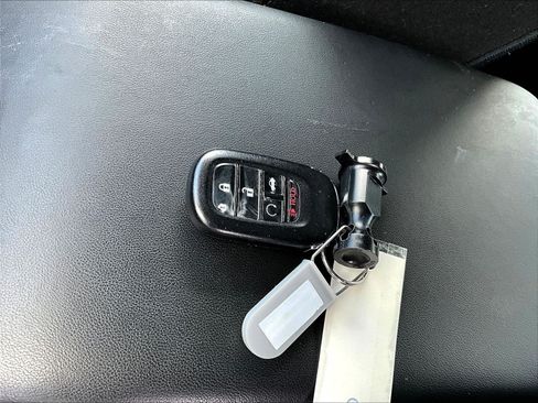 Used 2023 Honda Accord EX image 31