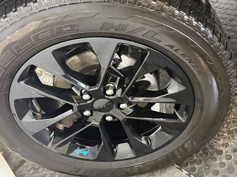 Used 2023 Jeep Wrangler Unlimited Sahara w/ Cold Weather Group image 21