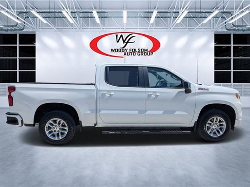 Used 2024 Chevrolet Silverado 1500 RST image 2