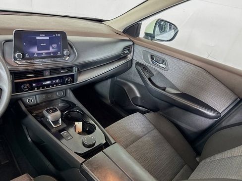 Certified 2023 Nissan Rogue SV image 18