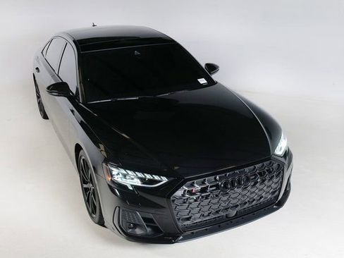 Certified 2022 Audi S8 image 4
