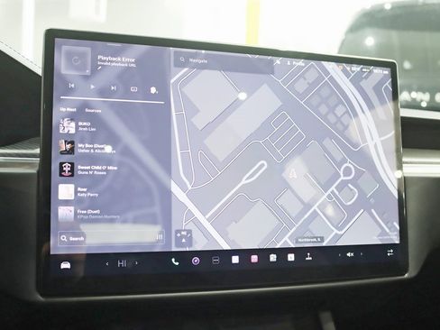 Used 2025 Tesla Model S Plaid image 17