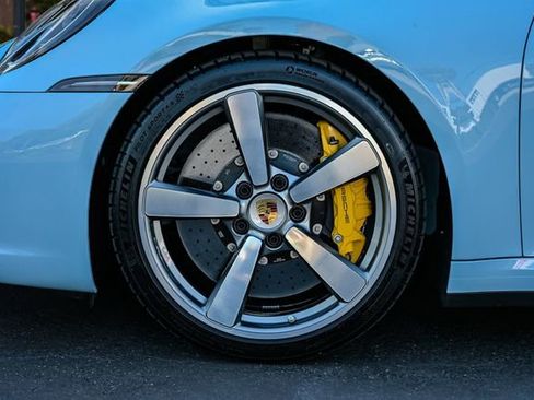 Used 2024 Porsche 911 Carrera S RWD image 17