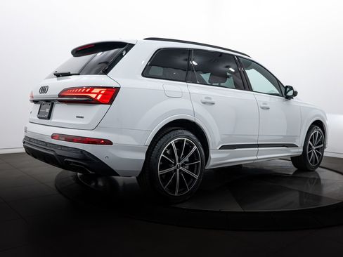 Certified 2025 Audi Q7 2.0T Premium Plus w/ Premium Plus Package image 4