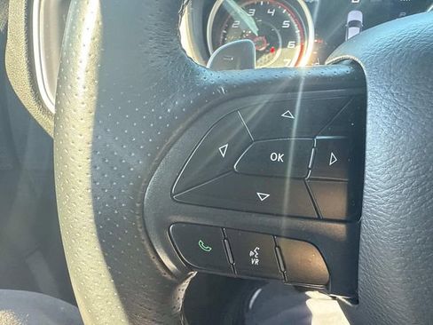 Used 2019 Dodge Charger SXT image 31