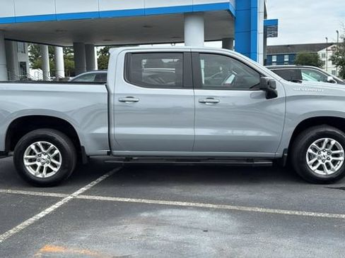 Used 2024 Chevrolet Silverado 1500 RST RWD image 8