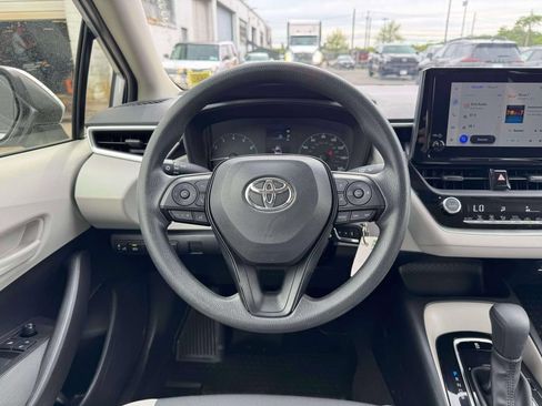 Used 2024 Toyota Corolla LE FWD image 22