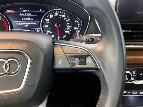 Used 2023 Audi Q5 2.0T Premium w/ Convenience Package AWD/4WD image 24