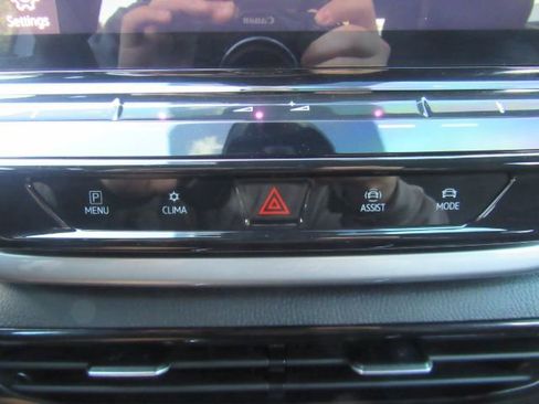 Used 2024 Volkswagen ID.4 S image 49