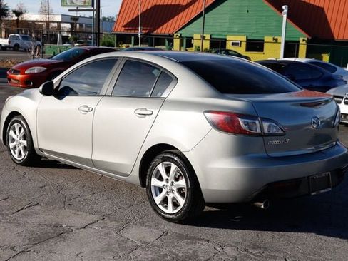 Used 2011 MAZDA MAZDA3 i Touring image 10