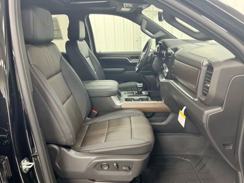 New 2026 Chevrolet Silverado 1500 High Country w/ Technology Package AWD/4WD image 23