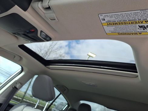 Used 2023 Subaru Legacy Premium image 17