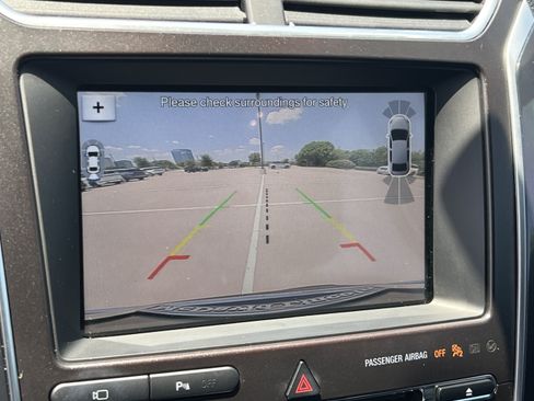 Used 2018 Ford Explorer Limited FWD image 16