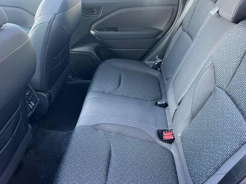 Used 2026 Subaru Forester Premium AWD/4WD image 9