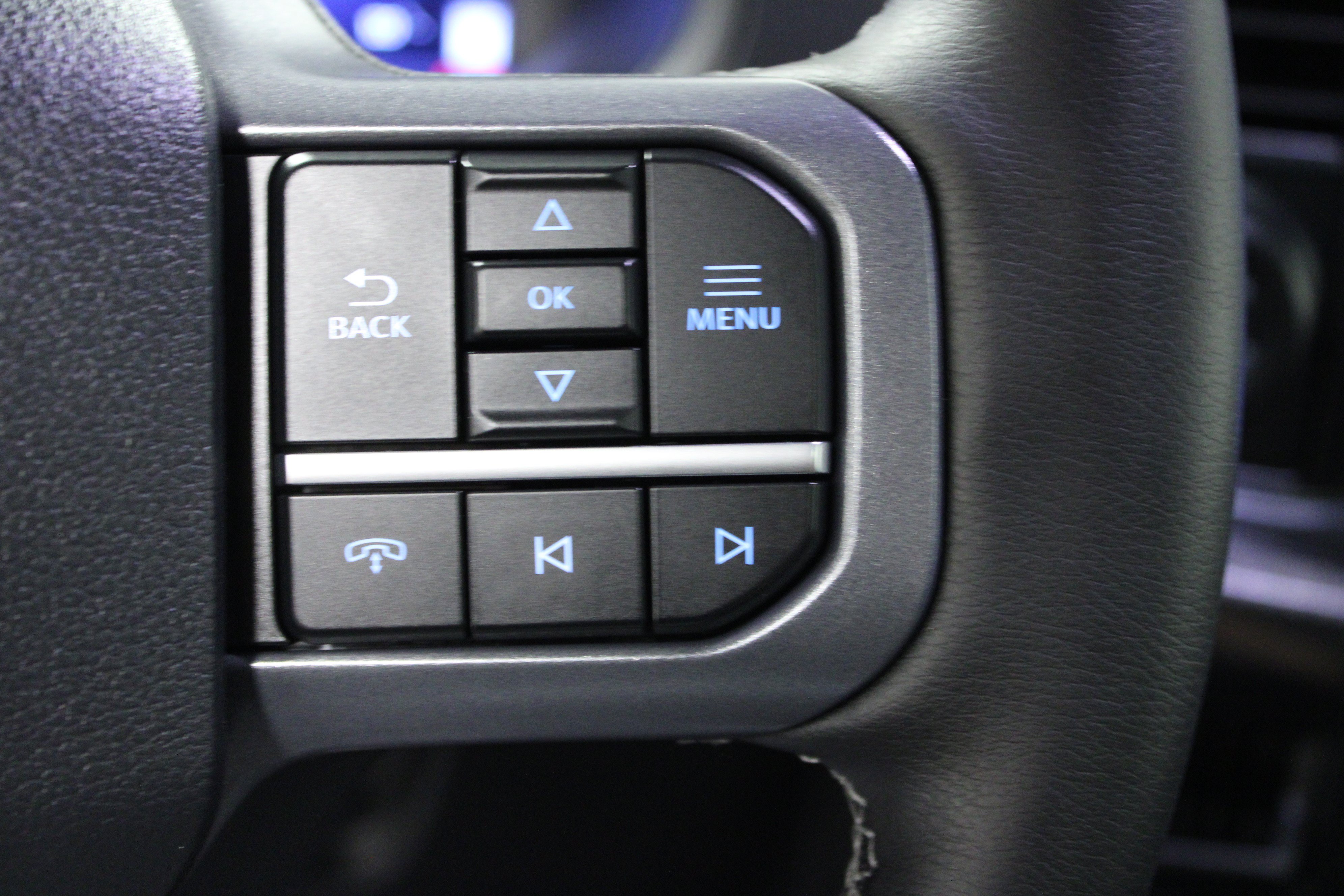 Used 2025 Ford F150 Lariat AWD/4WD image 23
