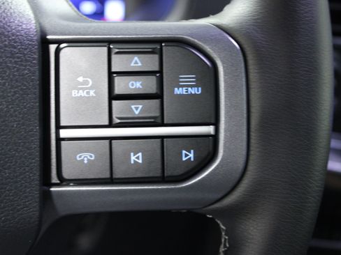 Used 2025 Ford F150 Lariat AWD/4WD image 23