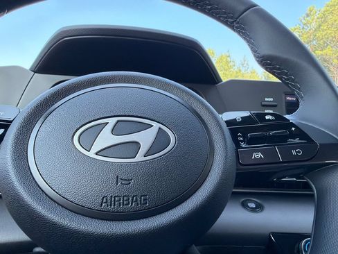 New 2026 Hyundai Elantra Sport FWD image 27