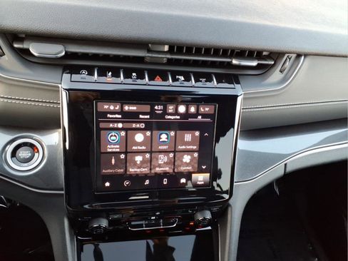 Used 2023 Jeep Grand Cherokee L Altitude image 15