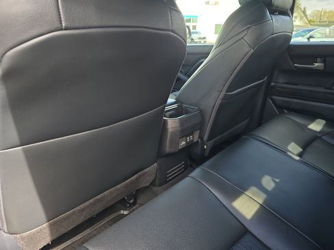 Used 2024 Toyota Tacoma Limited w/ Limited Package (LT) image 20