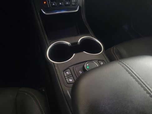 Used 2019 GMC Terrain SLT w/ Preferred Package FWD image 26