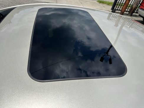 Used 2017 Lincoln MKZ Reserve w/ Technology Package image 10