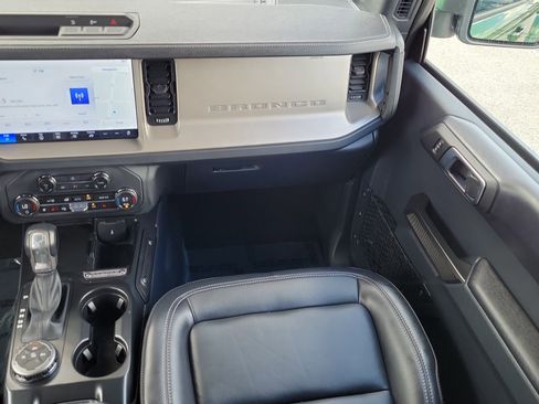 Certified 2025 Ford Bronco Outer Banks AWD/4WD image 15