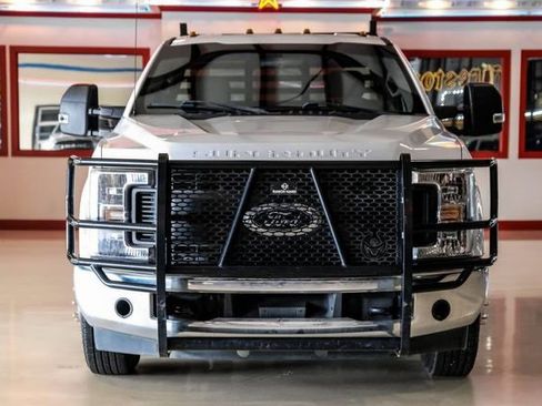 Used 2018 Ford F350 XL w/ Ambulance Prep Package image 8
