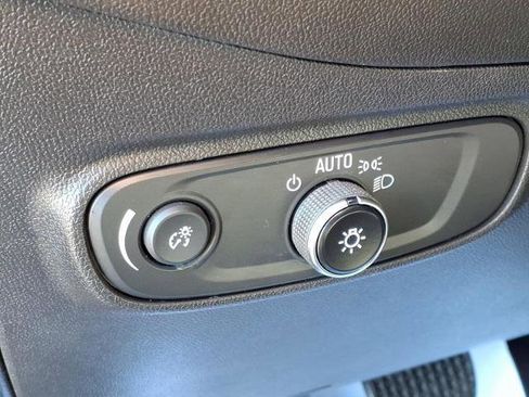 Used 2024 Chevrolet Equinox LT image 15