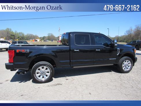 Used 2019 Ford F250 Platinum w/ Platinum Ultimate Package image 16