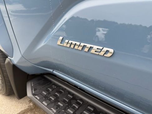 New 2025 Toyota 4Runner Limited image 11